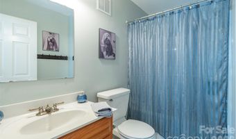 46 Foxberry Dr, Arden, NC 28704