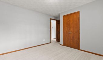 3022 W PARKRIDGE Ave, Appleton, WI 54914