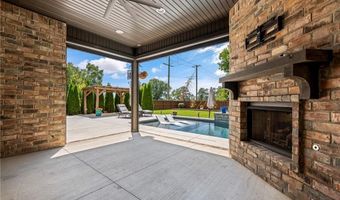 6008 SW Broadway St, Bentonville, AR 72713
