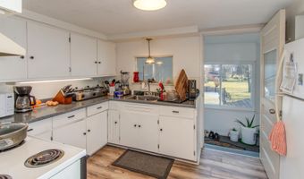 6123 Pointe Tremble, Algonac, MI 48001