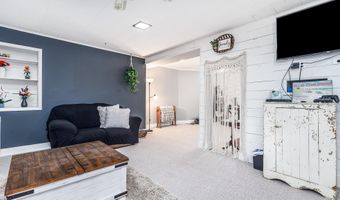 421 N Jefferson St, Lancaster, WI 53813