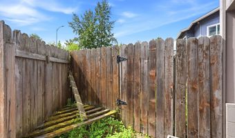 8361 Ragged Top Cir, Anchorage, AK 99504
