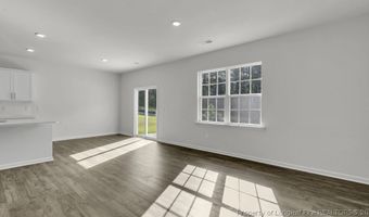 725 Lazy Elm Ln, Aberdeen, NC 28315