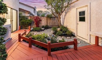 6882 Alderwood Dr, Carlsbad, CA 92011