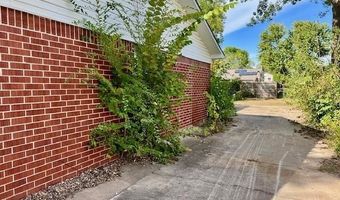 706 NW 5th St, Bentonville, AR 72712