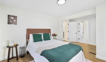 122 Elder St, Lincoln, RI 02865