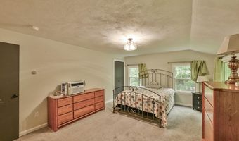 48 Central St, Auburn, MA 01501