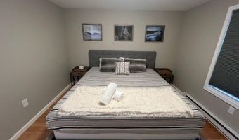 20 Lakeview Dr, Albrightsville, PA 18210