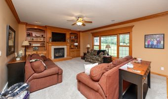 106 SW Stonegate Dr, Ankeny, IA 50023