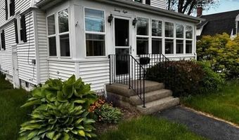 28 Mountainview Ave, Bangor, ME 04401