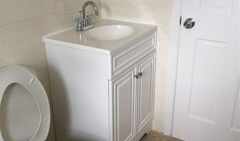 74 W 7TH St 3, Bayonne, NJ 07002