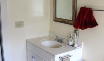 247 Burleigh Rd, Bangor, ME 04401