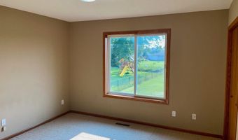 1905 20th St SW, Austin, MN 55912