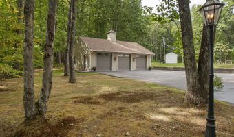 96 Pond View Dr, Auburn, NH 03032