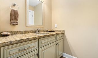 662 BANBURY St, Auburn, AL 36832