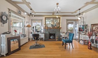 720 E LINCOLNWAY, Cheyenne, WY 82001