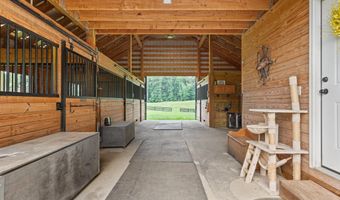 48 MADDOX Ln, Amissville, VA 20106