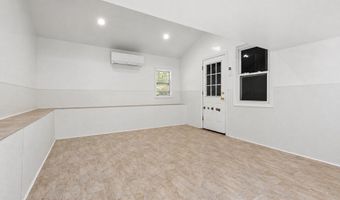 31 Kimball Rd, Amesbury, MA 01913