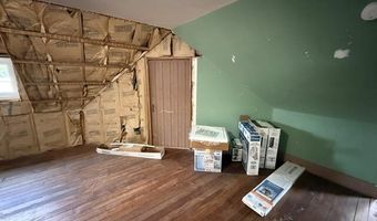 51 Broadway St, Baileyville, ME 04694