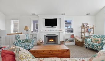 273 7TH St, Avalon, NJ 08202