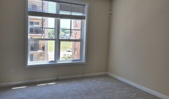 151 W Wing St 301, Arlington Heights, IL 60005