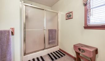 558 Auburn Rd, Auburn, GA 30011
