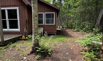 6 Maple Dr, Abbot, ME 04406
