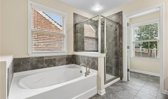 5011 Morriscastle Dr, Alpharetta, GA 30005