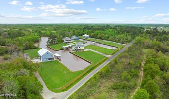 9405 Wahoo Ln, Abbeville, LA 70510