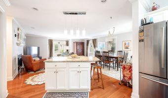46 Stetson Pl 46, Danbury, CT 06811