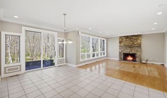 14 Joshua Ln, Coventry, CT 06238