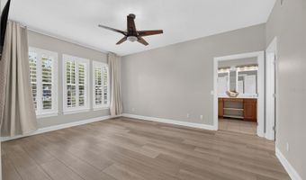 5401 CAFREY Pl, Apollo Beach, FL 33572