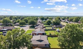 6616 Baylor Dr, Bartlesville, OK 74005