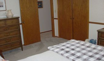 1521 S 7th St, Aberdeen, SD 57401