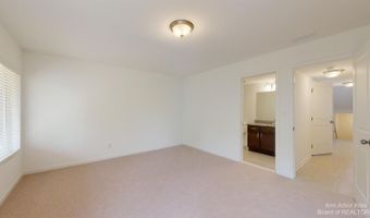 2741 Bristol Ridge Dr, Ann Arbor, MI 48105