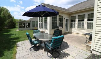 39 Newport St, Barnegat, NJ 08005