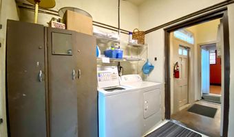 8 COMMONWEALTH Ave, Claymont, DE 19703