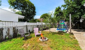 127 Gladstone St, Cranston, RI 02920