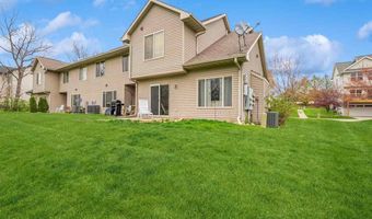 1231 Nicholas Ln, North Liberty, IA 52317