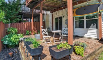 5155 BALLYCASTLE Cir, Alexandria, VA 22315