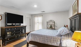 5 Leighas Ln, Coventry, RI 02816