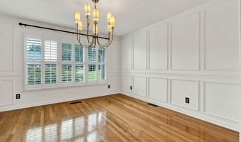 3046 Hawthorne St, Athens, TN 37303