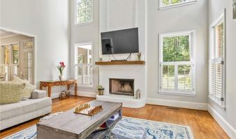 3095 Walnut Creek Dr, Alpharetta, GA 30005