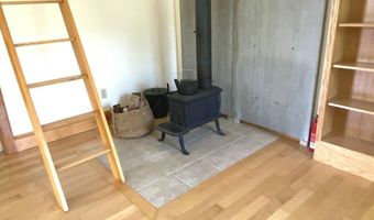 199 Main St, Belfast, ME 04915