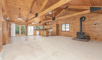 27932 337th Ct, Adel, IA 50003