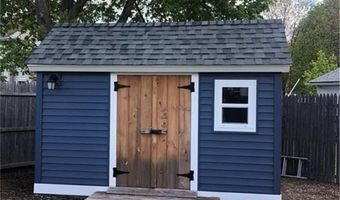 200 Woodward Ave, East Providence, RI 02914