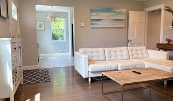 2011 N UPTON St, Arlington, VA 22207