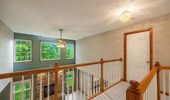 16365 Jeannie Dr, Aurora, IN 47001