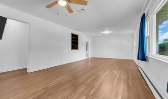 1108 Anchor Ave, Beachwood, NJ 08722