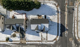 2 FOXFIELD Ct, Bear, DE 19701